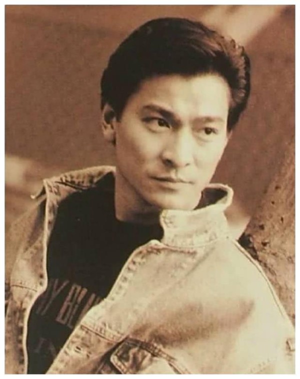 为什么说刘德华人品好？30年前和王祖贤的这张剧照说明了一切！