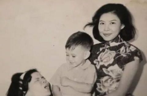 黄秋生寻亲记后续，单亲长大如何养成大明星？
