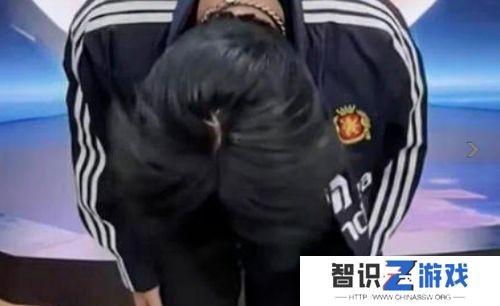 小杨嫂已退出三只羊公司，疑与小杨哥婚变，岳父回应：一生很短照顾好自己