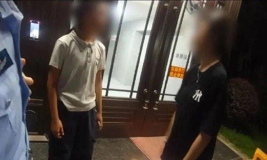 13岁妹妹打110“举报”姐姐！网友:这才是真姐妹