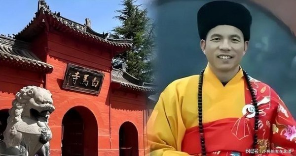 少林新主持印乐，和女游客合影曝光，面相慈爱，和释永信完全不同