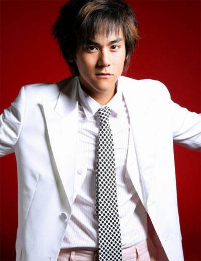 电影报道：彭于晏 张家辉师徒情深演“吻戏”