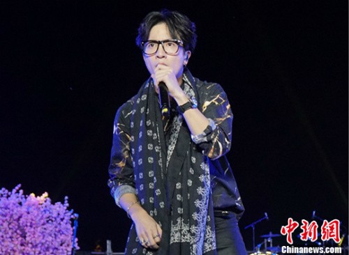 图为薛之谦。 孙权 摄