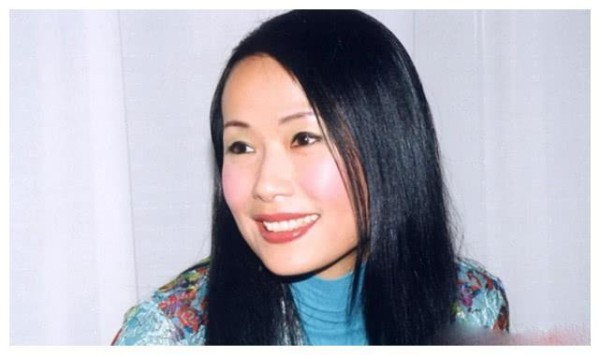 真情真意的明星夫妻，相爱39年无绯闻，今56岁越来越有夫妻相