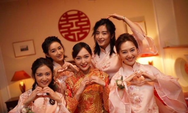唐嫣被问到婚后是否与公婆同住，唐嫣的回答圈粉了，网友：高情商