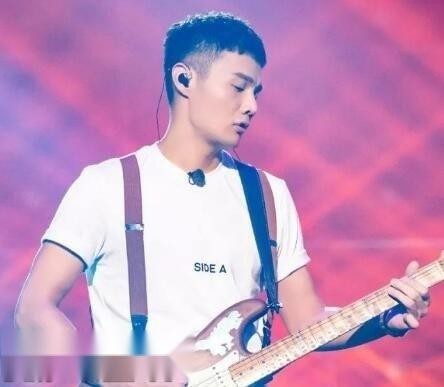 李荣浩粉丝为什么叫鲸鱼 粉丝怎么称呼李荣浩 第3张