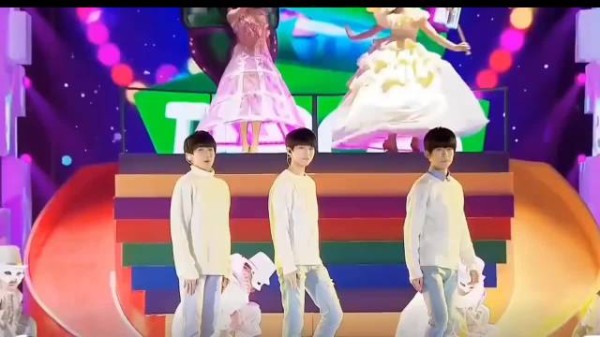 TFBOYS出道十二周年,全员门面帅实力强