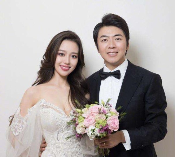 朗朗宣布结婚妻子是谁和刘亦菲是闺蜜？小12岁混血老婆家境照片