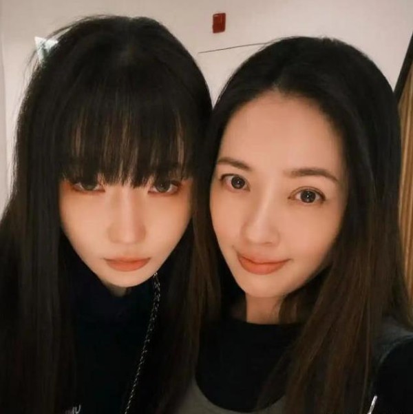 郭碧婷转型名媛圈！与百亿富二代同框，素颜惊艳全场？