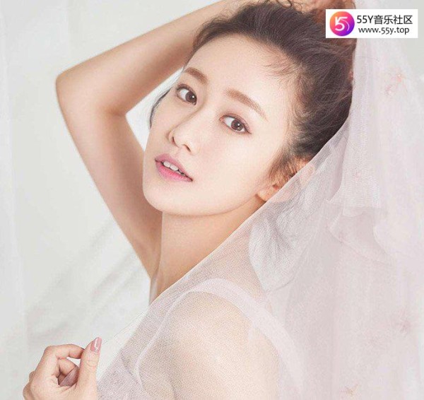 刘美含男友是谁