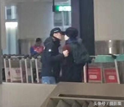 天后王菲专心恋爱和孩子不亲密？前夫李亚鹏又当爸又当妈！