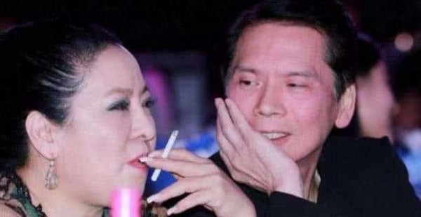 被称“内地向太”,是总裁背后的女人,连章子怡都要让出C位