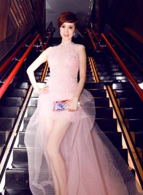 被称“内地向太”,是总裁背后的女人,连章子怡都要让出C位