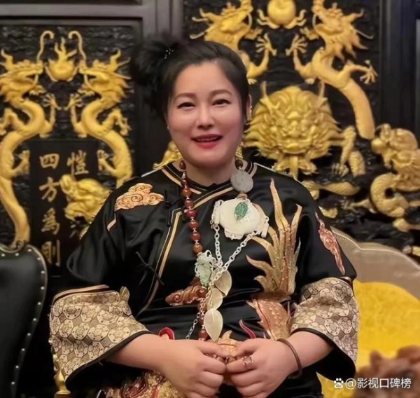 女星回应胖若两人：长期吃药导致 药物副作用致肥胖