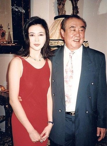 关之琳