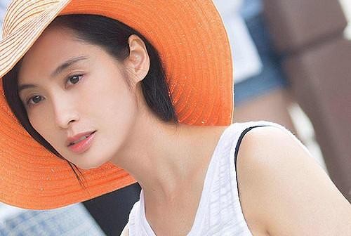 四大女神聚会齐晒照，唯独自己美，网友：信姐妹，得永生
