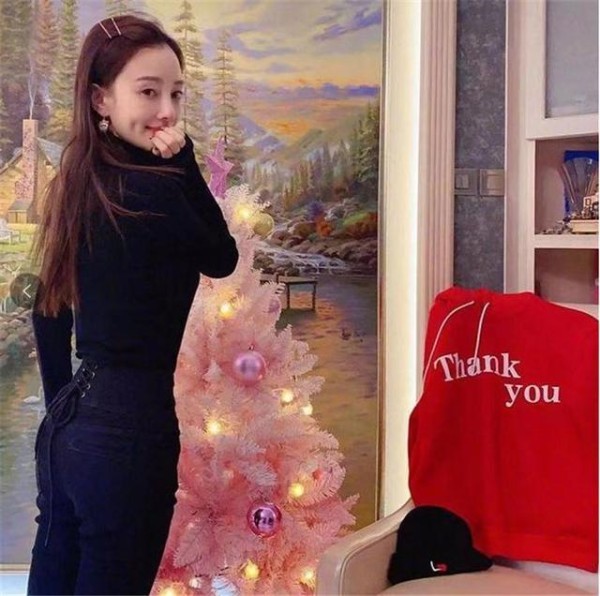 李小璐晒图引来50000条脏话，父母犯了错，子女该不该原谅？