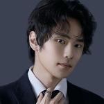 闫丁翔宇