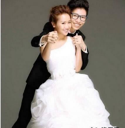 盘点娱乐圈裸婚的八对明星夫妻，看看哪对最幸福？