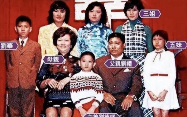 同个妈生的颜值差异能有多大 基因偏心