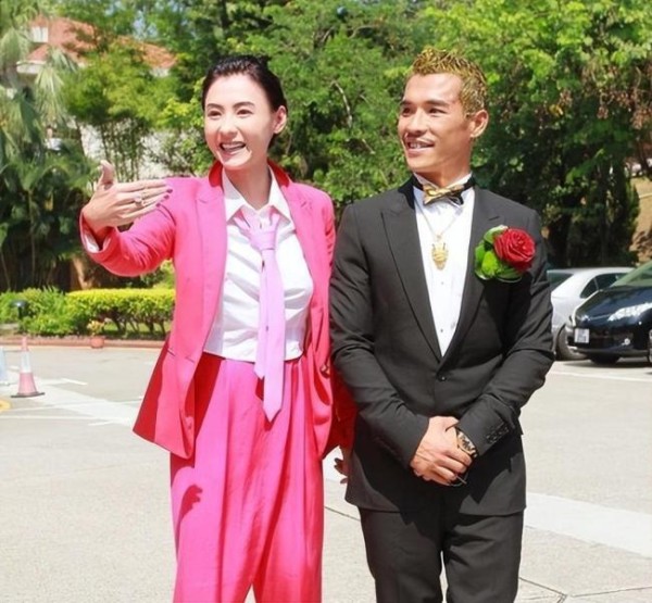 同个妈生的颜值差异能有多大 基因偏心