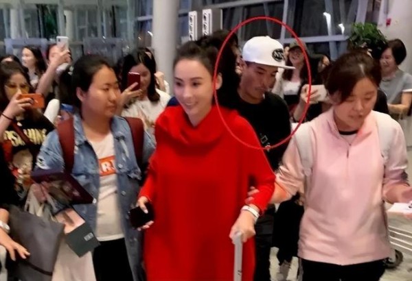 同个妈生的颜值差异能有多大 基因偏心