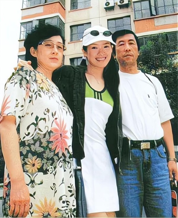 同个妈生的颜值差异能有多大 基因偏心