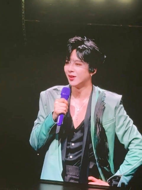 宁:“我觉得上一场啊深圳场有个小小的遗憾”