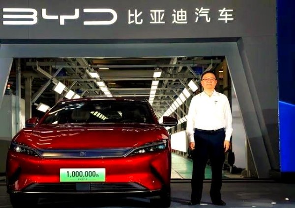 王传福：从困境中崛起的新能源汽车领头羊-有驾