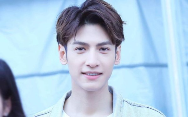 2018年的这几位黑马一样的男明星，除了金翰邓伦，你还知道谁呢？