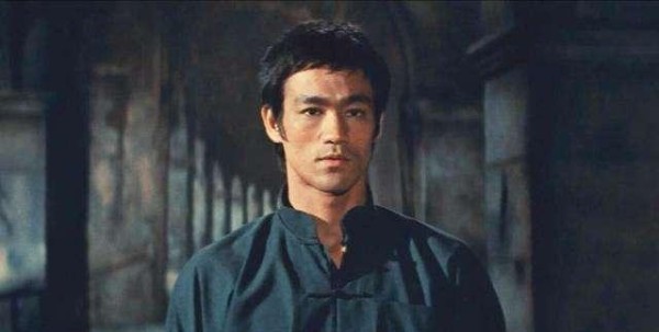 72岁“火云邪神”烤肉照片曝光，虽然人以老，可经典未老