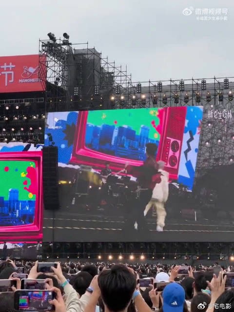 陆虎和王栎鑫的友情真的绝，那句 “没有谁能拆散我的好朋友” 超戳人！
