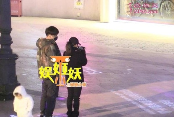 何洁与知名乐手刁磊恋情曝光 女方工作室回应:八卦不参与