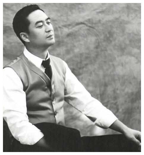 你有明星亲戚吗？有一个明星亲戚是什么体验？