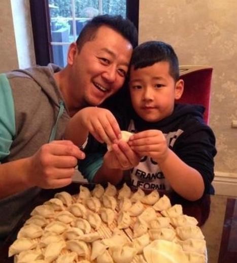 有一种整容叫石头长大了，近照曝光后，石头哥哥变“霸道总裁”！
