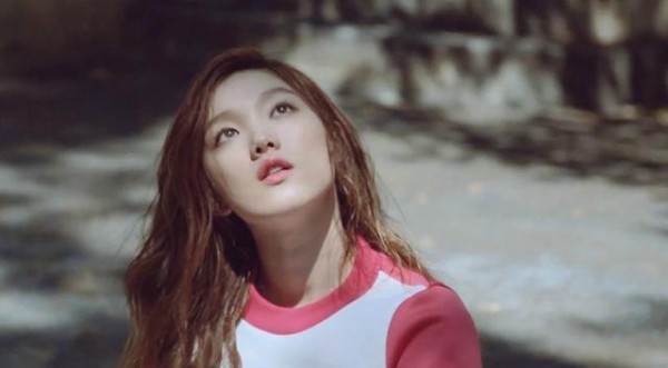 娱乐圈中不是混血却拥有天然琥珀色眼睛的明星，实在太美了