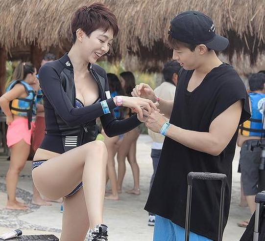 她是宋丹丹干女儿，曾与大华传出姐弟恋，今又被钱枫在节目中示好