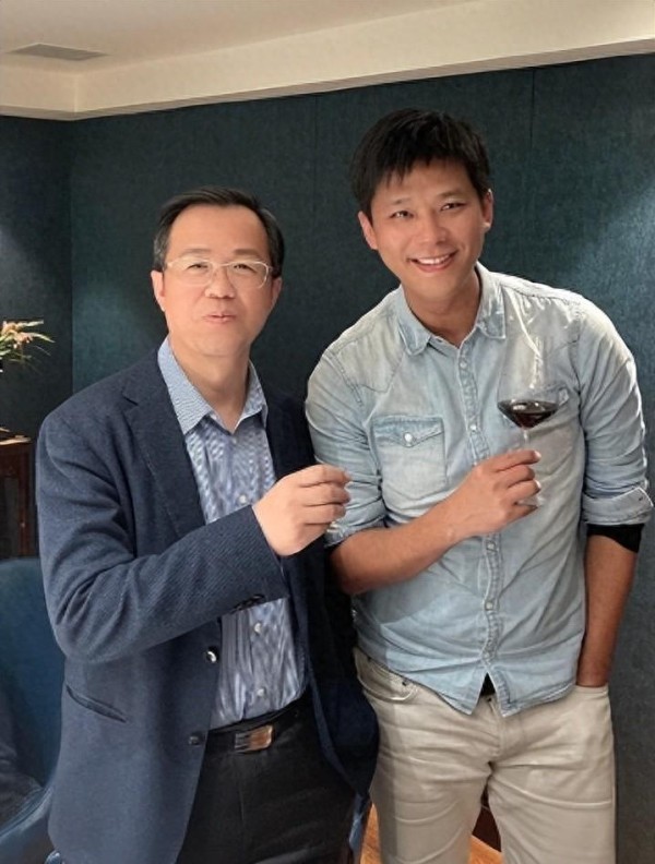 狗仔葛斯齐曝卓伟手机丢失 内含上千张演艺圈机密档案