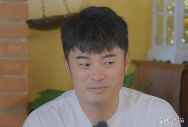 欧阳娣娣给刘宇宁夸成翘嘴了 综艺里的中英夹杂引争议