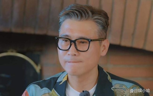 欧阳娣娣给刘宇宁夸成翘嘴了 综艺里的中英夹杂引争议