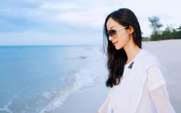盘点娱乐圈这些背景深厚的明星们, 每一位都无人敢黑