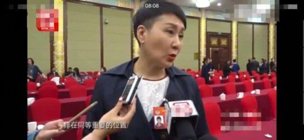 张凯丽谈劣迹艺人，六字概括为艺人敲响警钟！网友：好犀利