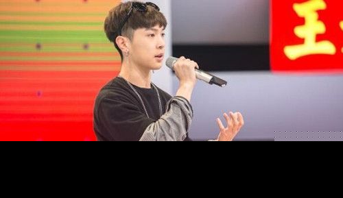 明日之子马伯骞是富二代吗父母是做什么的？马伯骞个人资料