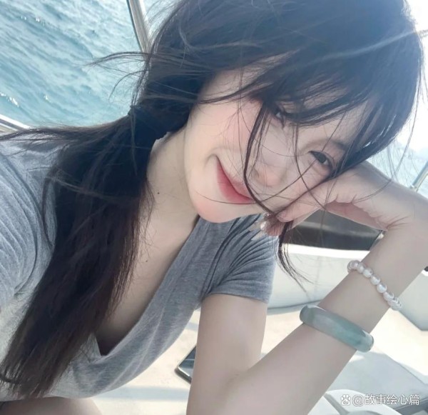 当明星女友发文假装不认识我后，我转身离开，找不到我的她懵了