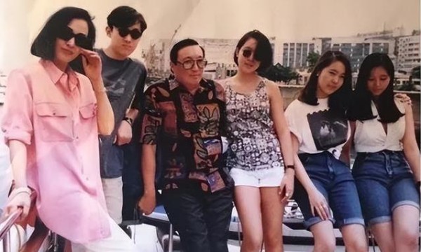 明星嫁豪门却遭背叛十年，她不离婚，丈夫去世后小三一无所有