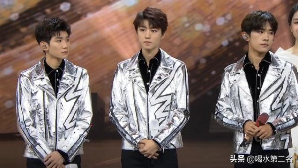 身高真的太重要了！TFboys同框王源身高被压制