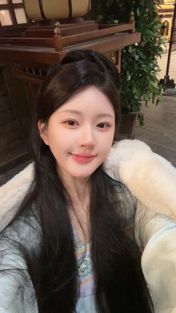 赵露思说当初签银河酷娱是不想红 娱乐圈的无奈与抗争