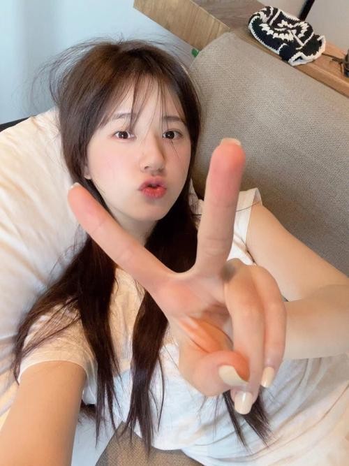 赵露思说当初签银河酷娱是不想红 娱乐圈的无奈与抗争