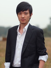动什么别动感情演员张子晨