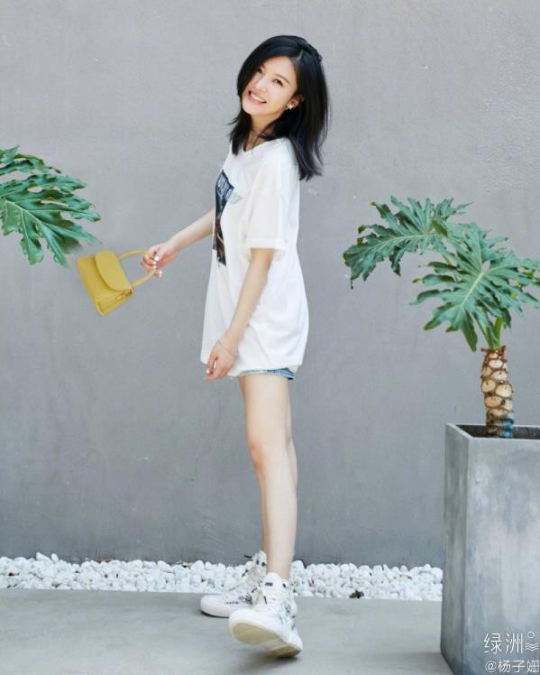 杨子珊和赵薇是什么关系?杨子姗为什么不火